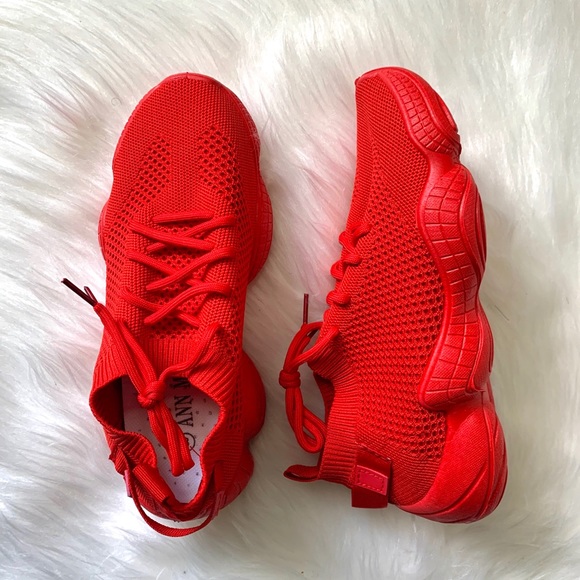 NWT🦋 Red Sneakers 8 - Picture 2 of 4